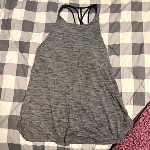 EUC Lululemon Tank with Attached Sports Bra Size 6